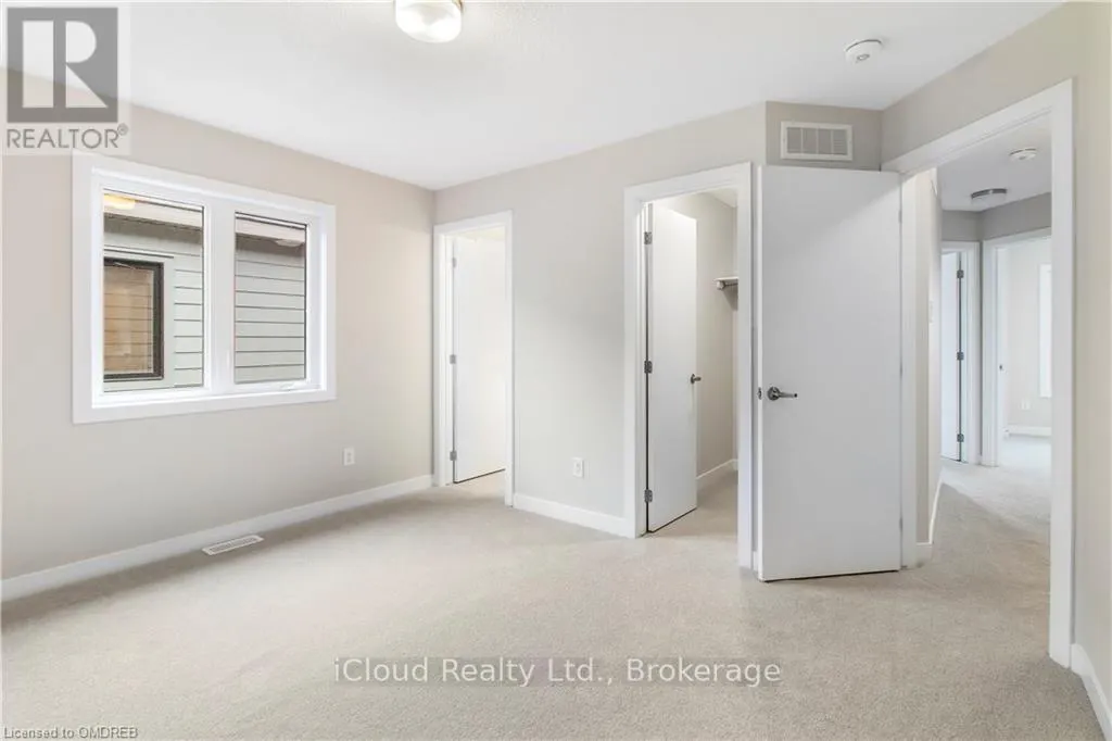318 CATSFOOT WALK