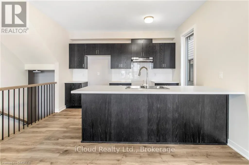 318 CATSFOOT WALK