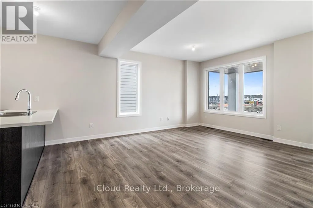 318 CATSFOOT WALK