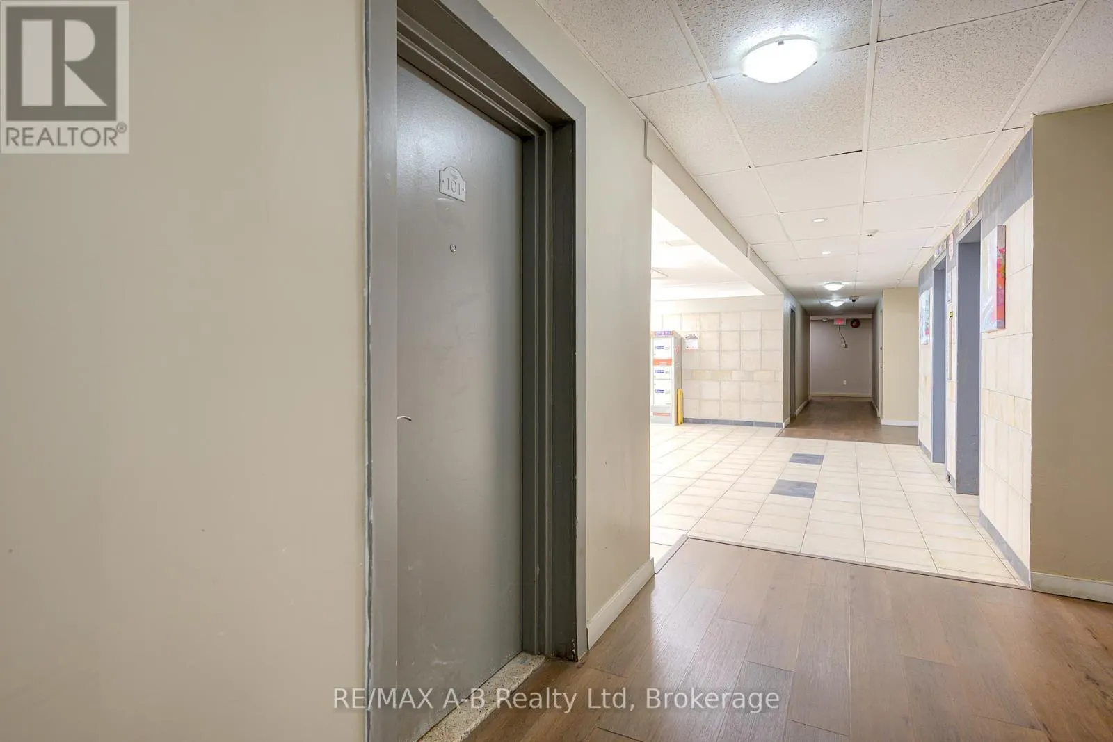101 - 583 MORNINGTON AVENUE, #101