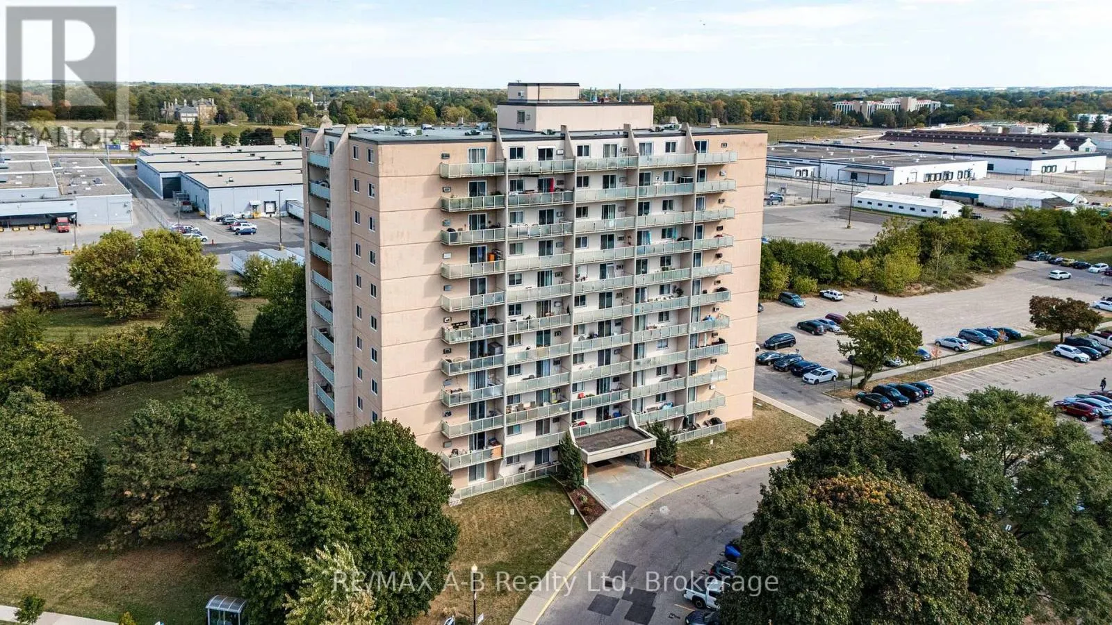 101 - 583 MORNINGTON AVENUE, #101