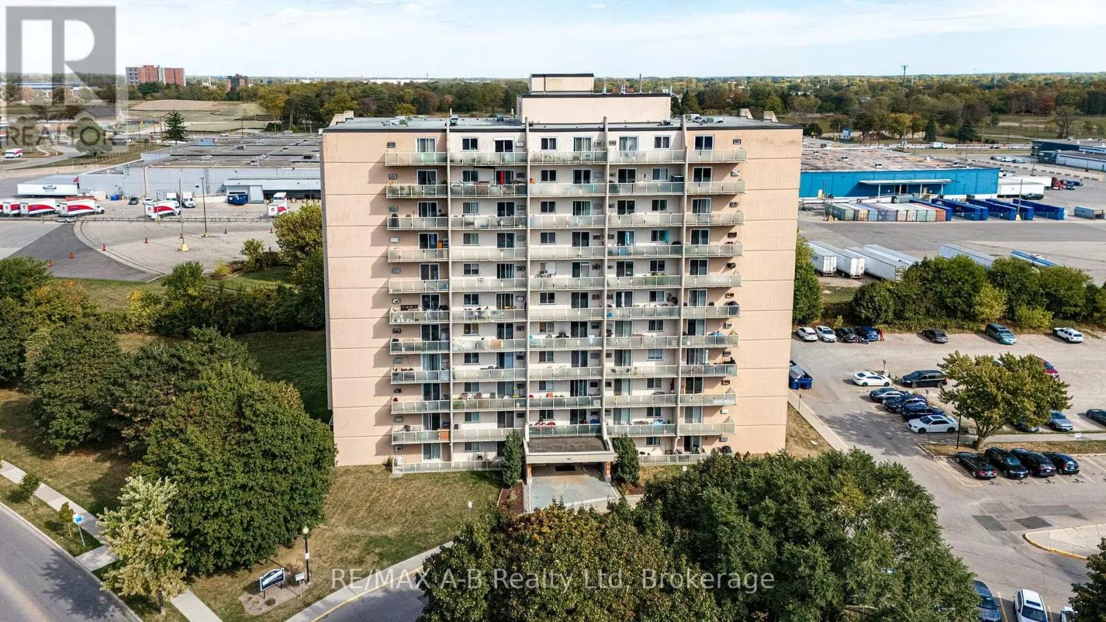 101 - 583 MORNINGTON AVENUE, #101