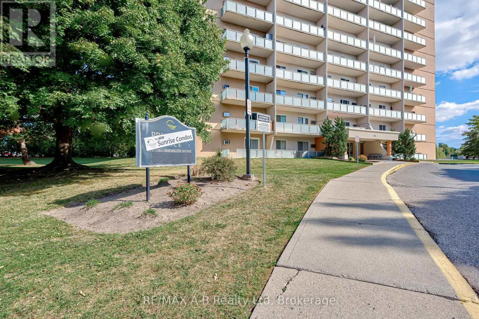 101 - 583 MORNINGTON AVENUE, #101