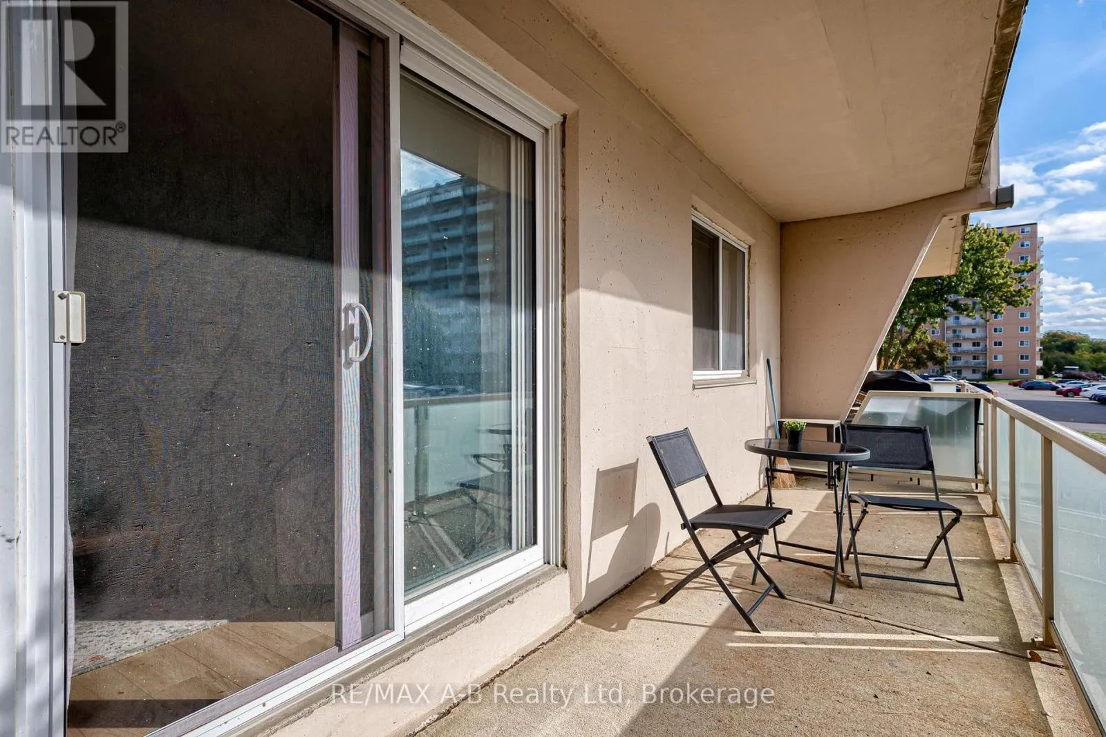 101 - 583 MORNINGTON AVENUE, #101