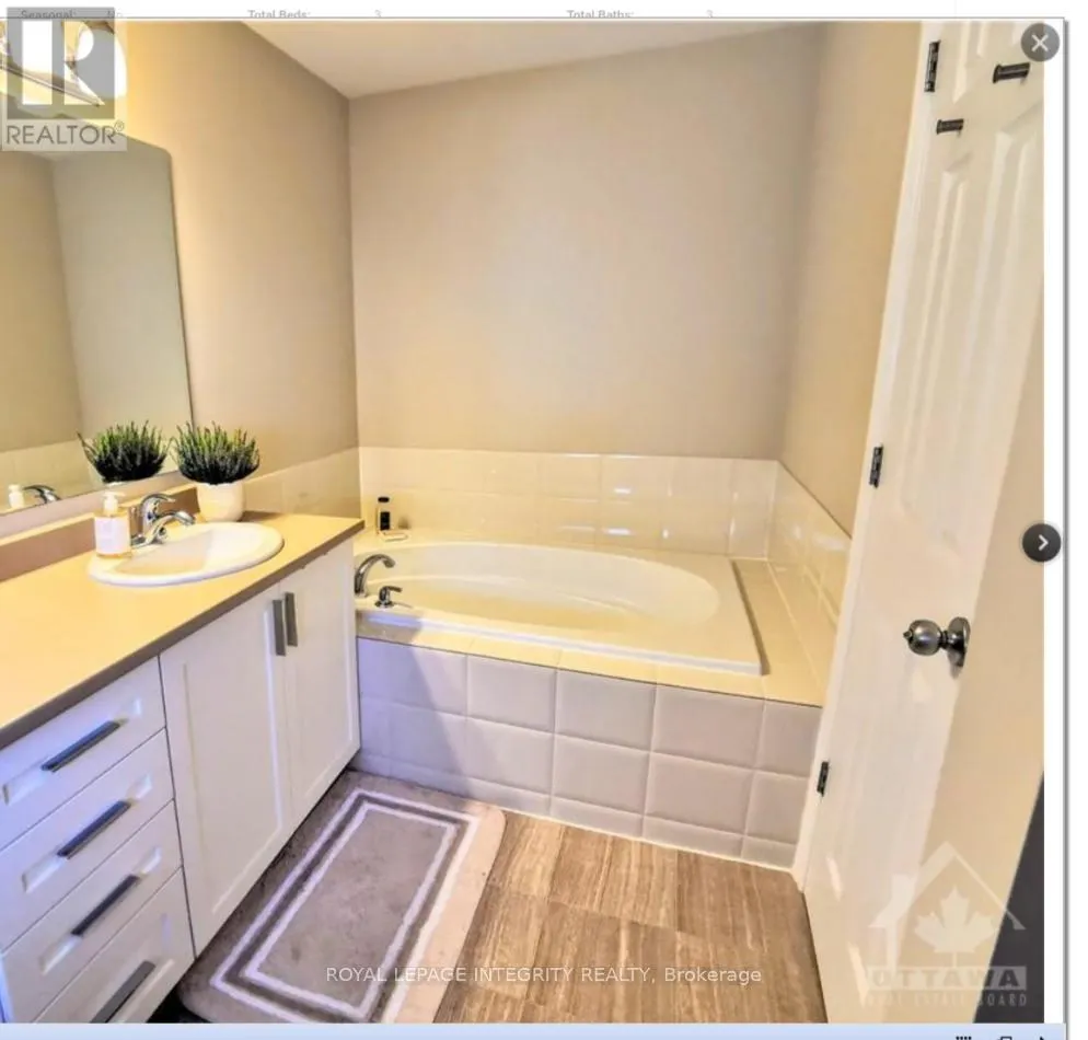 348 TOURMALINE CRESCENT