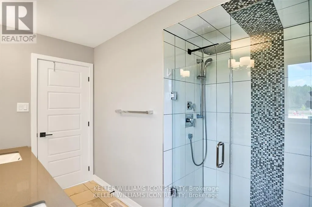1118 APOLUNE STREET