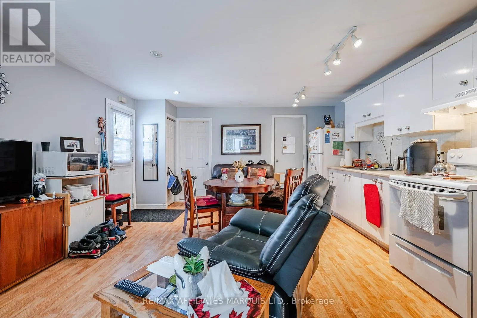 311 SIXTH STREET E