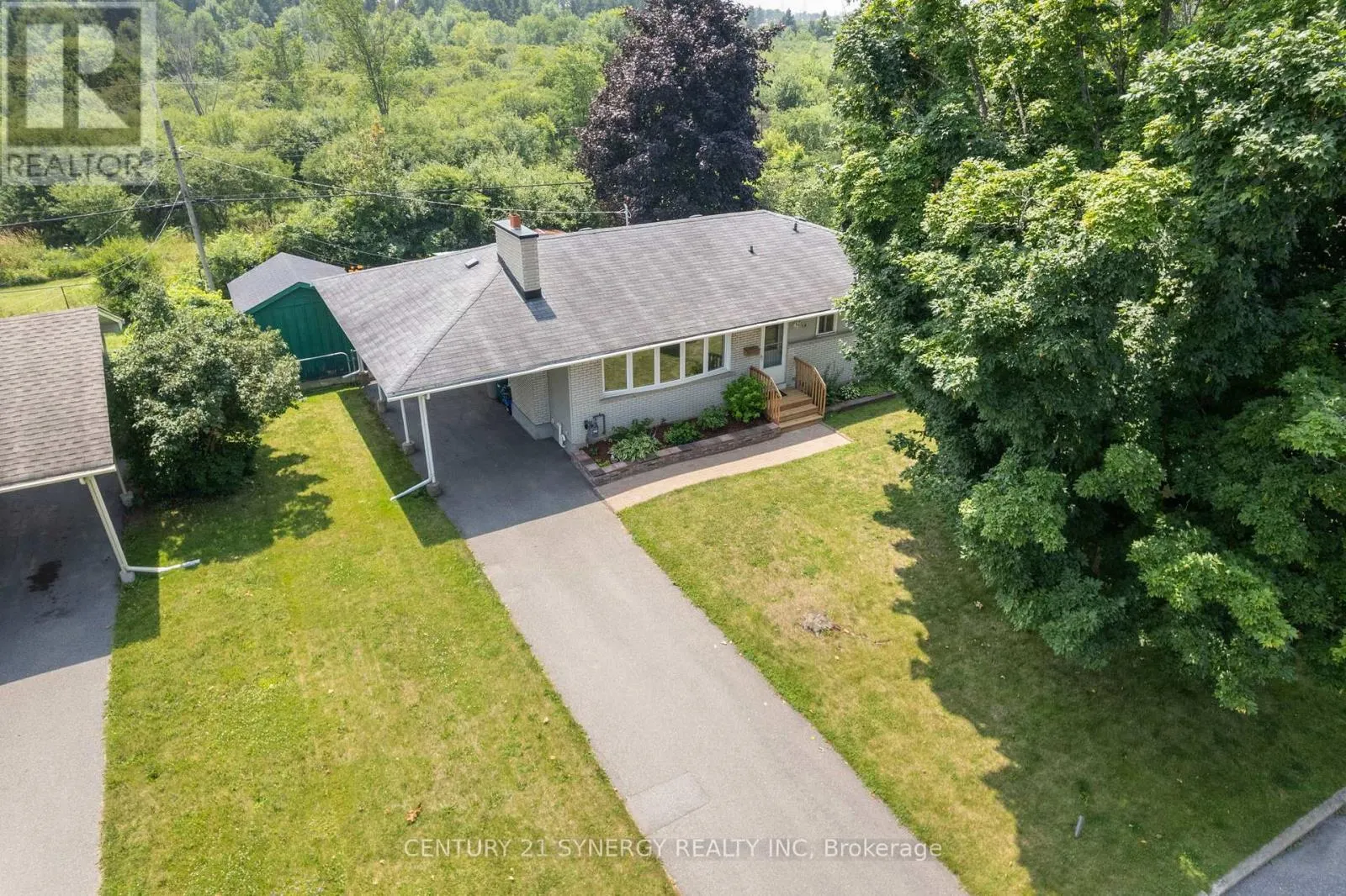 20 PARKSIDE CRESCENT