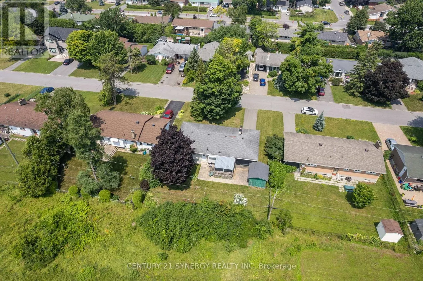 20 PARKSIDE CRESCENT