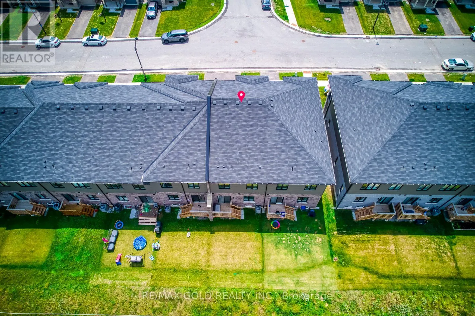 43 GEORGE BRIER DRIVE W