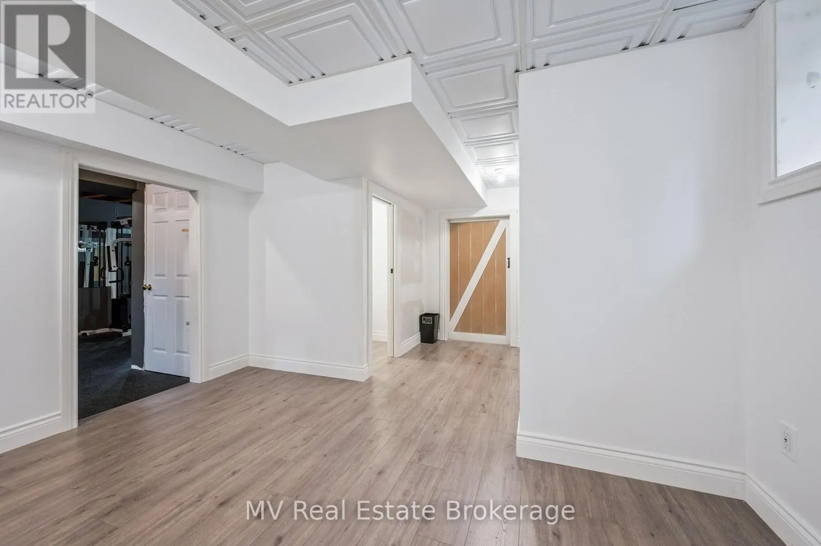 539 BLACK STREET