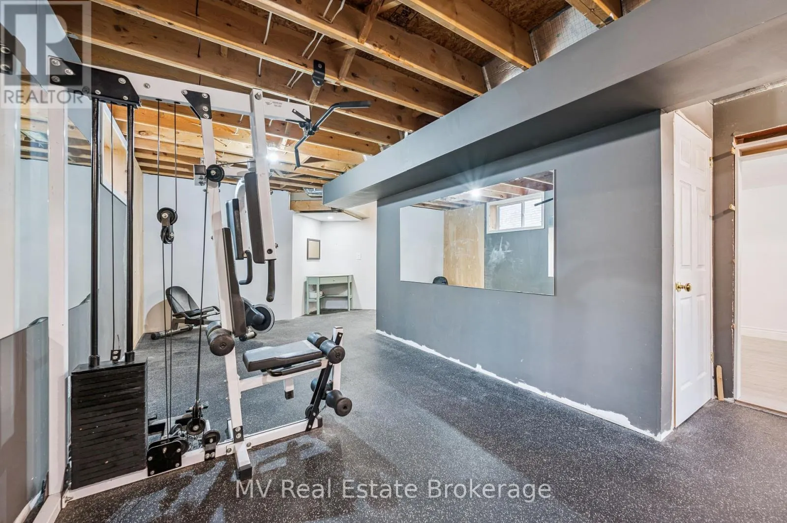 539 BLACK STREET