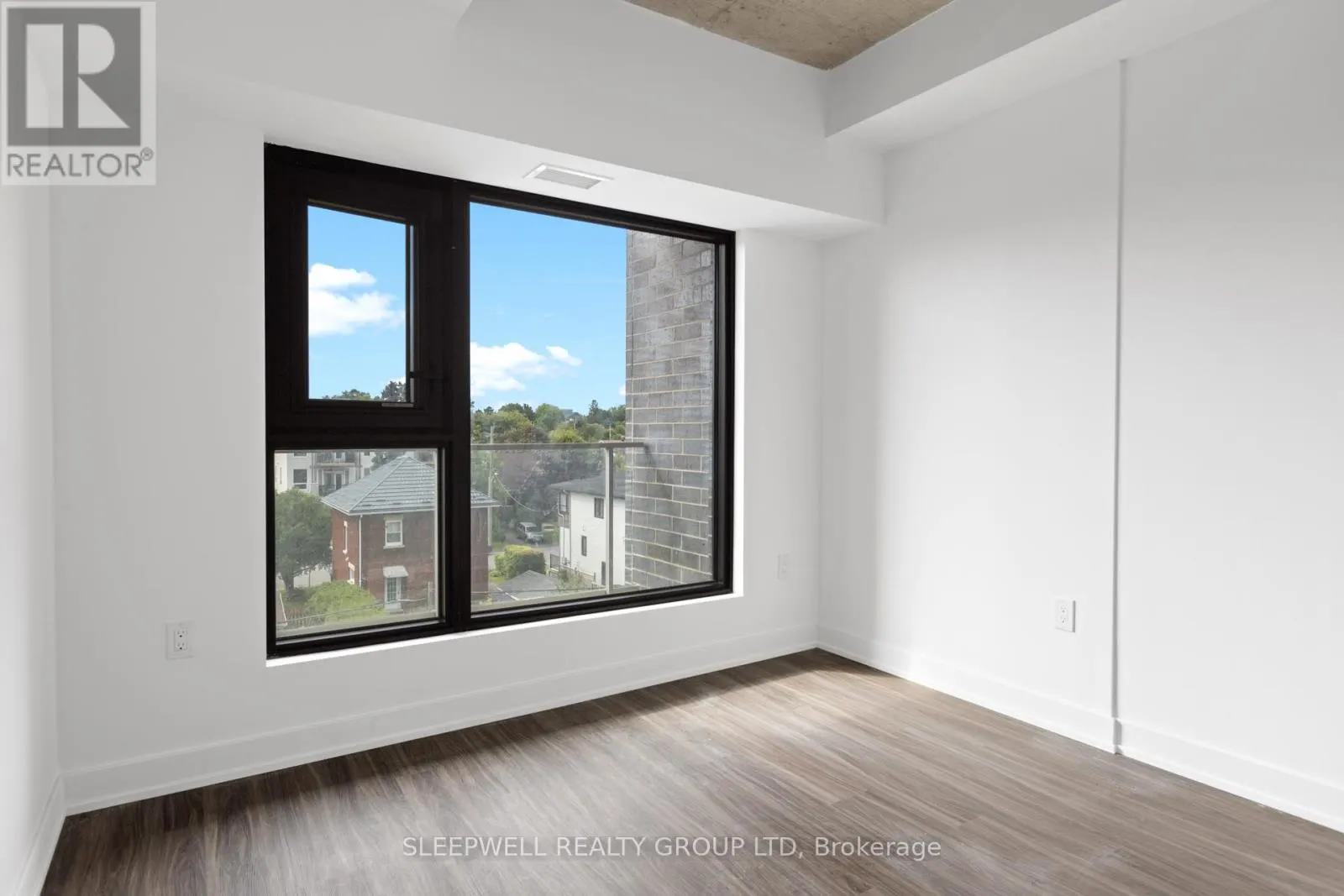 409 - 820 ARCHIBALD STREET