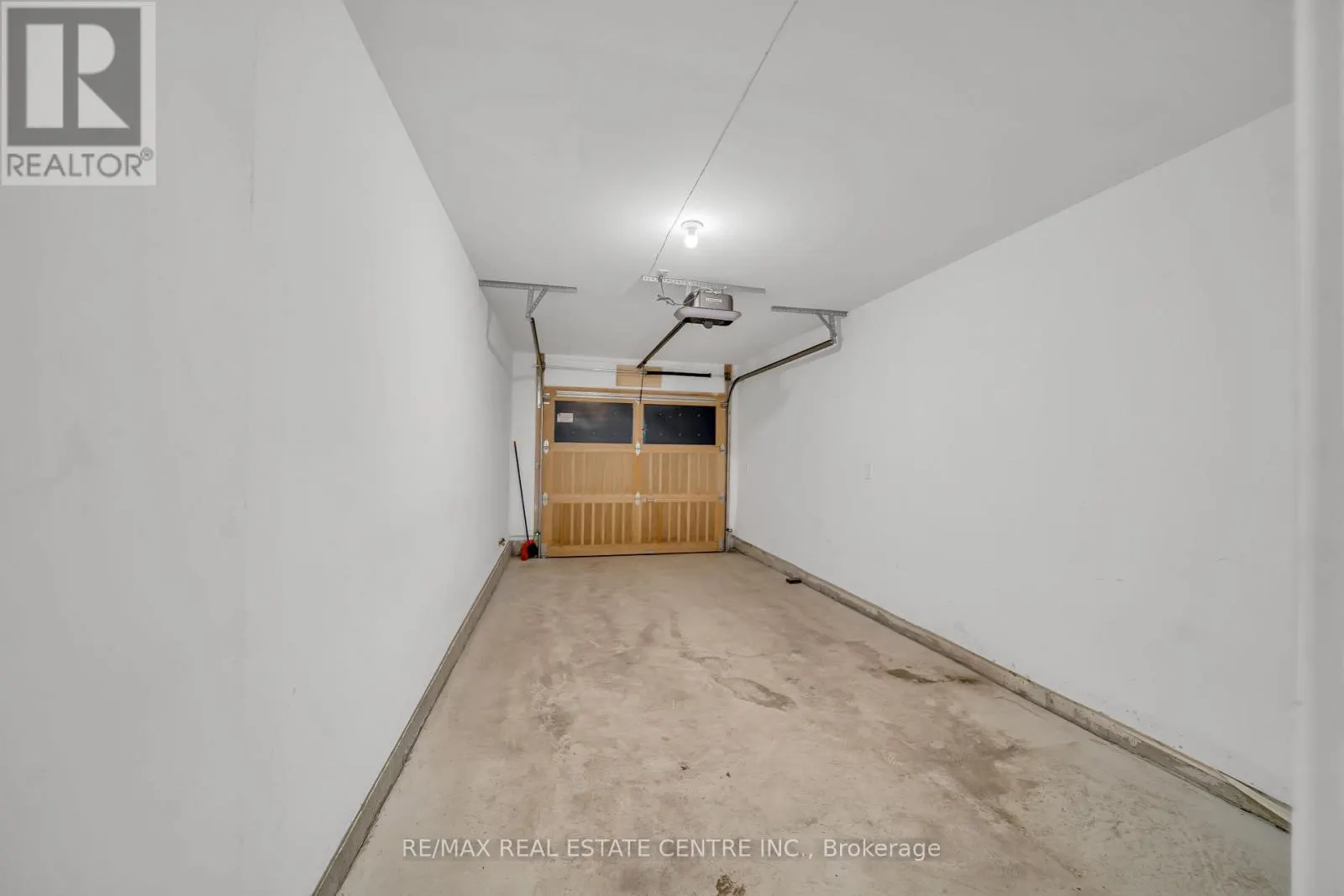 30 - 170 ATTWATER DRIVE