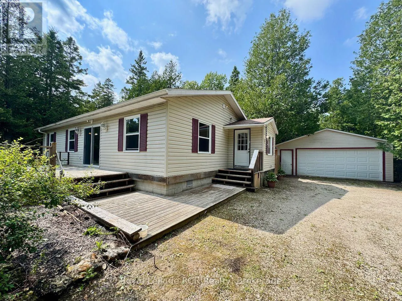 323 EAST ROAD