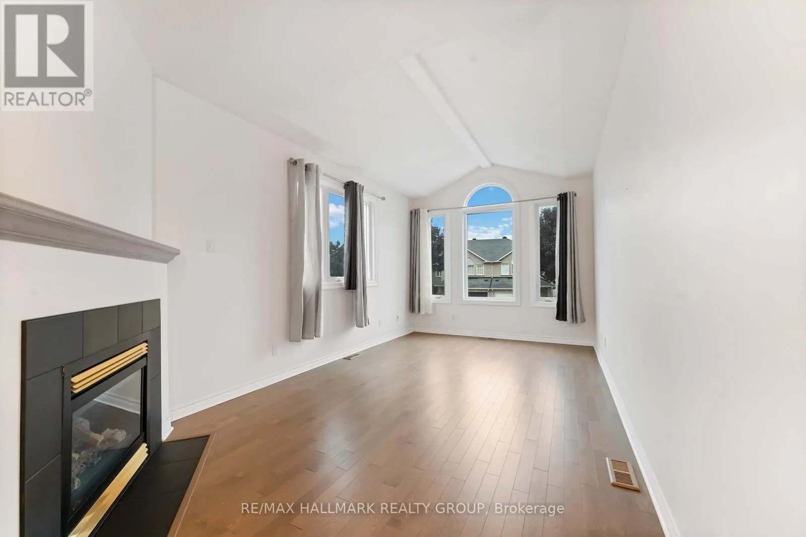 4656 OGILVIE WALK CRESCENT