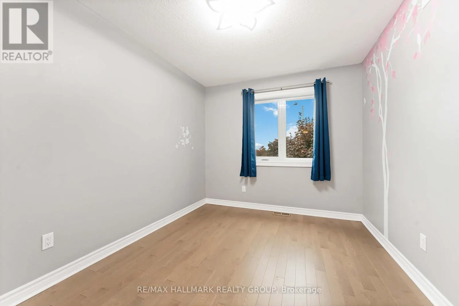 4656 OGILVIE WALK CRESCENT
