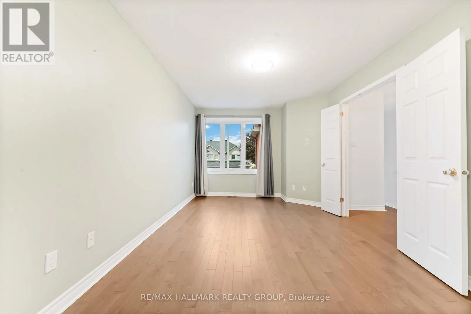4656 OGILVIE WALK CRESCENT