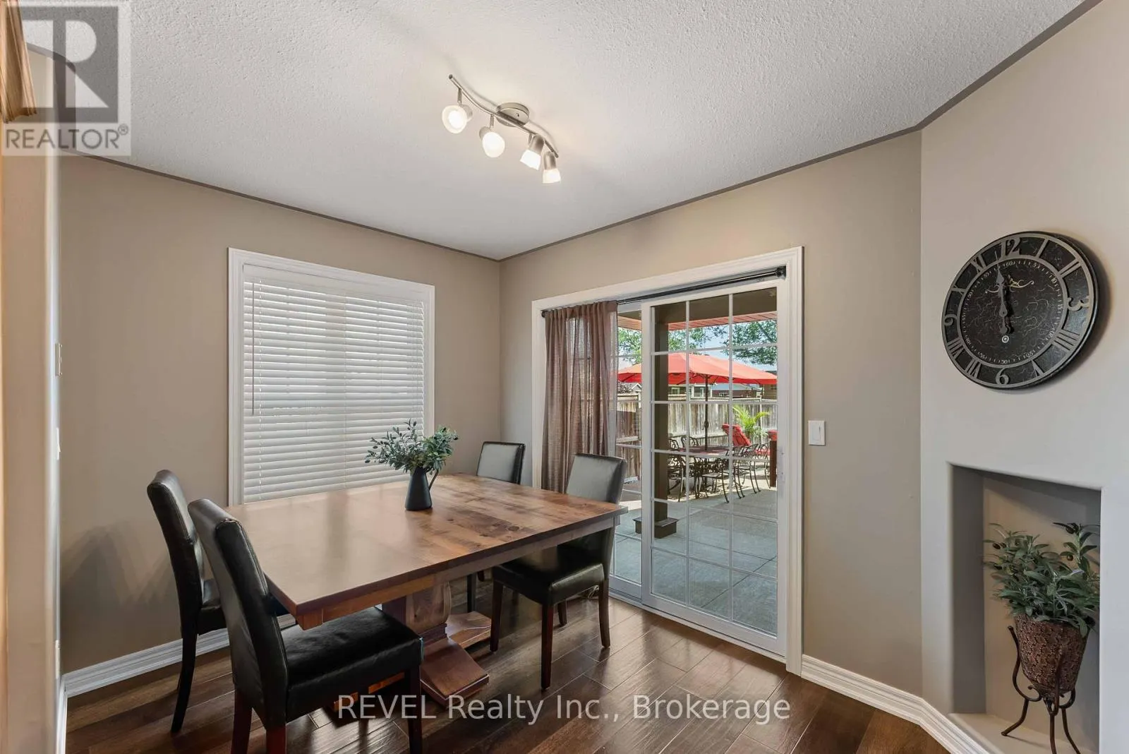 35 HUNTER DRIVE