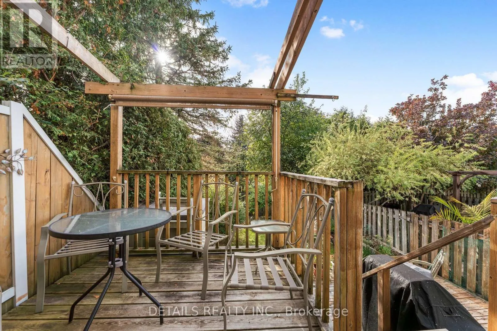 32 CROWNRIDGE DRIVE