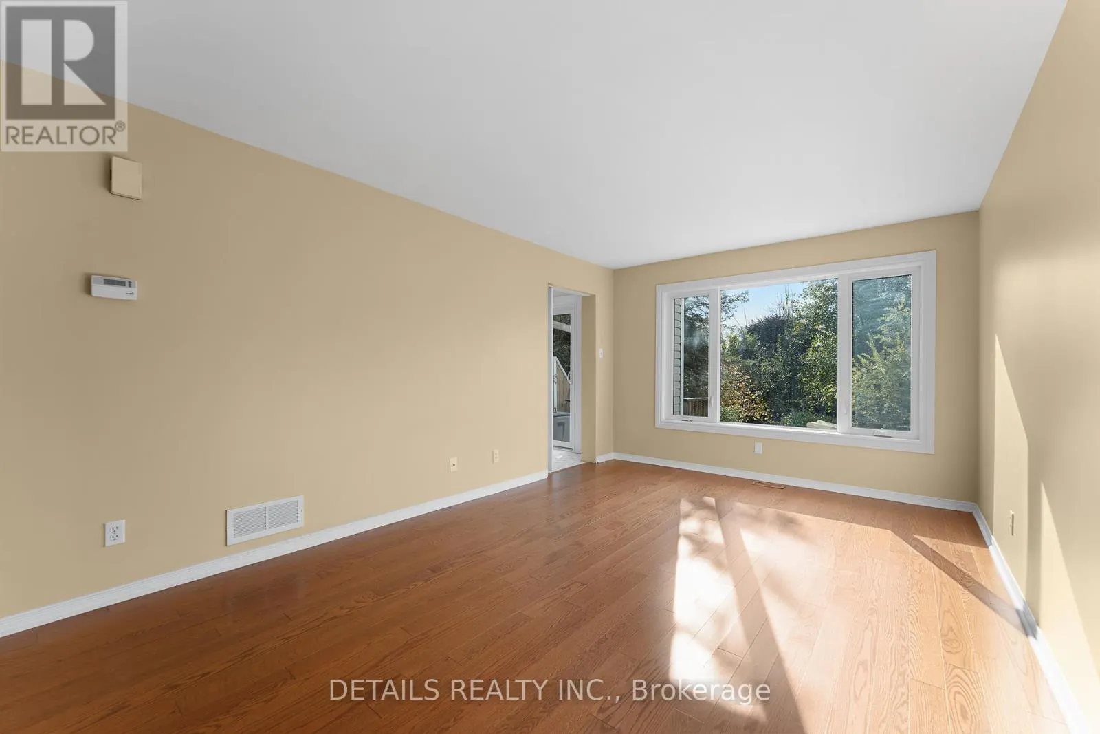 32 CROWNRIDGE DRIVE