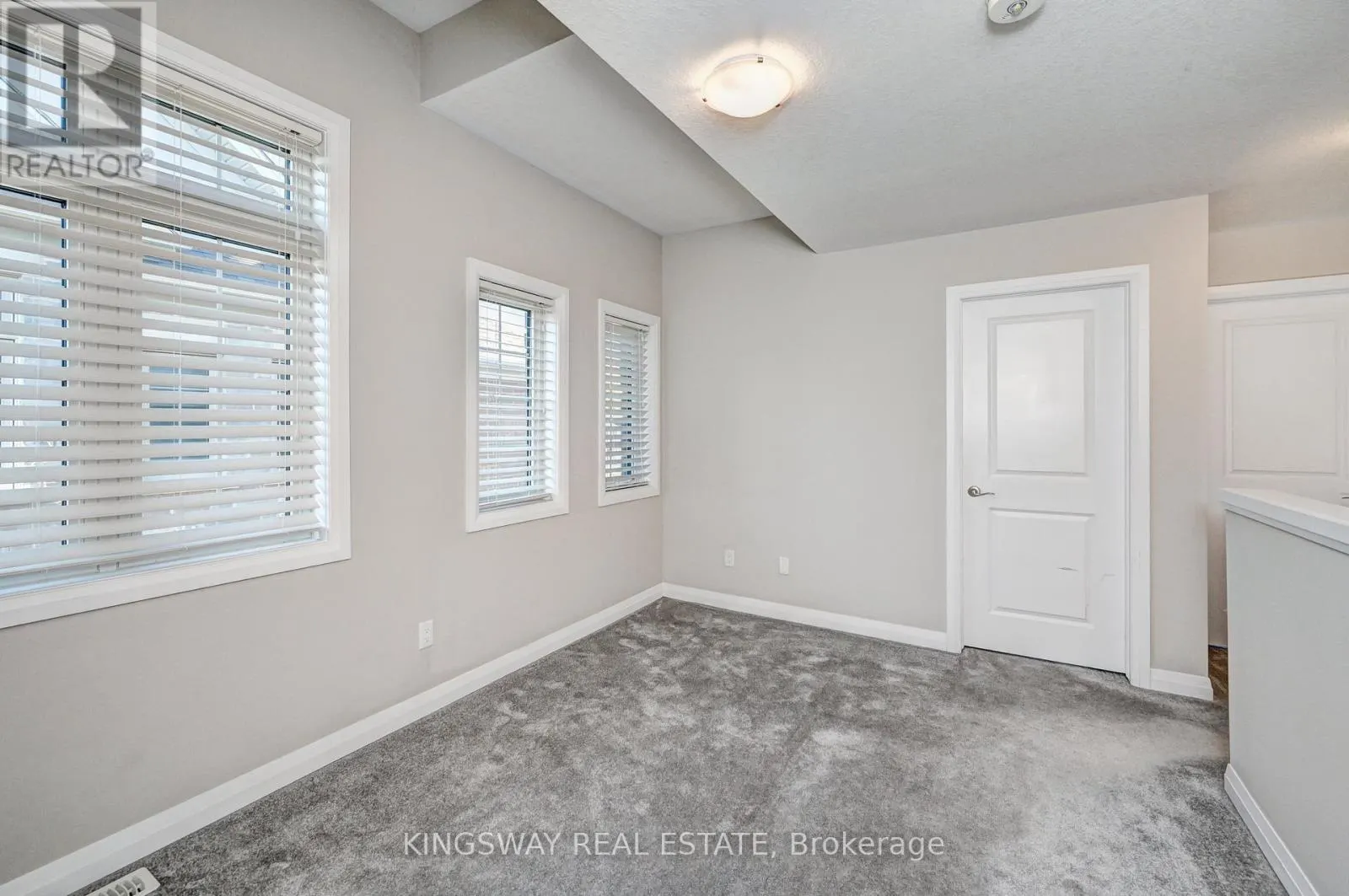 86 MONARCH WOODS DRIVE