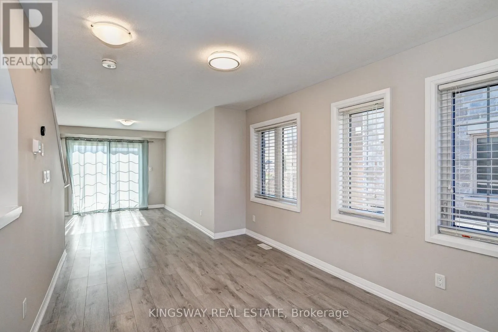 86 MONARCH WOODS DRIVE