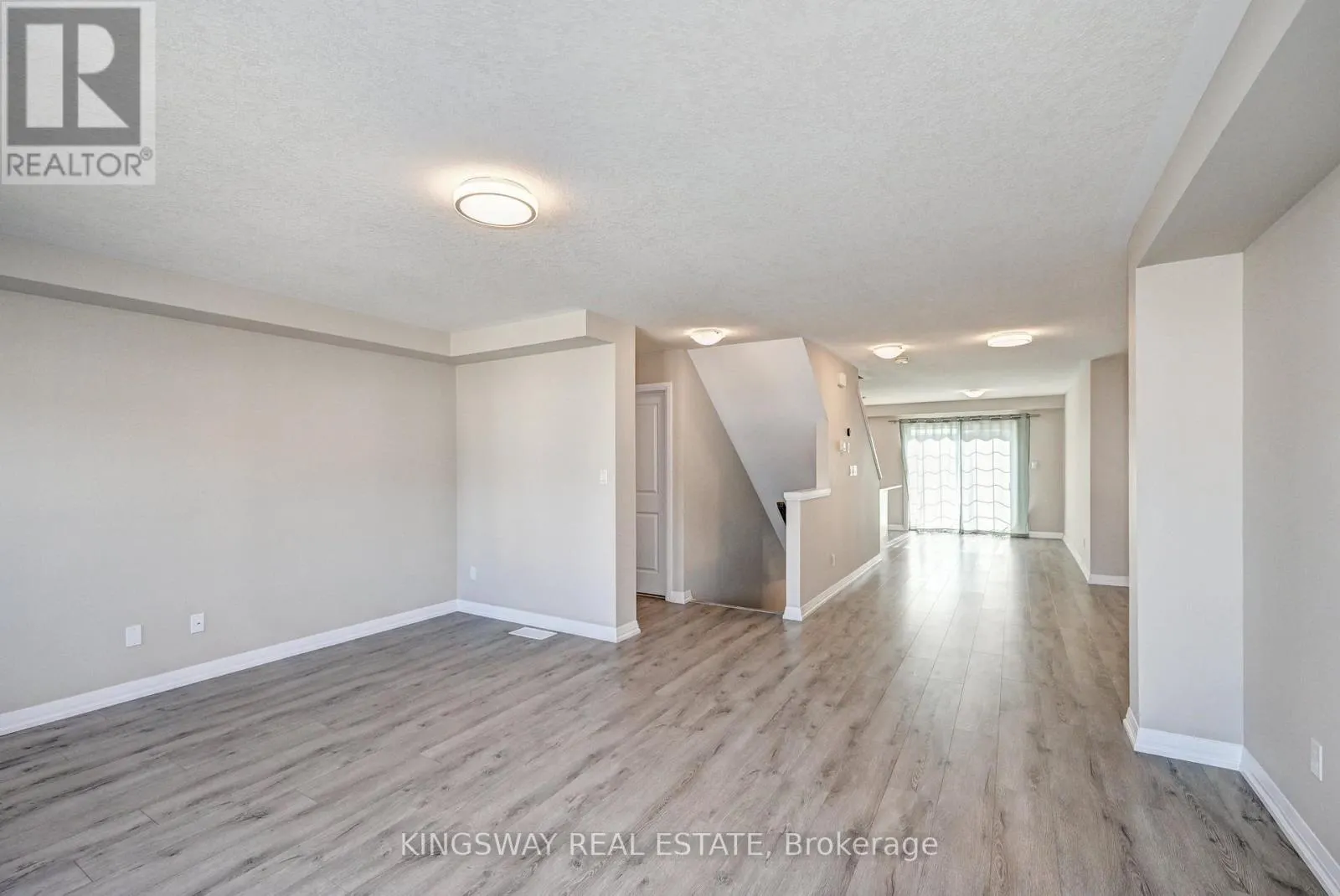86 MONARCH WOODS DRIVE