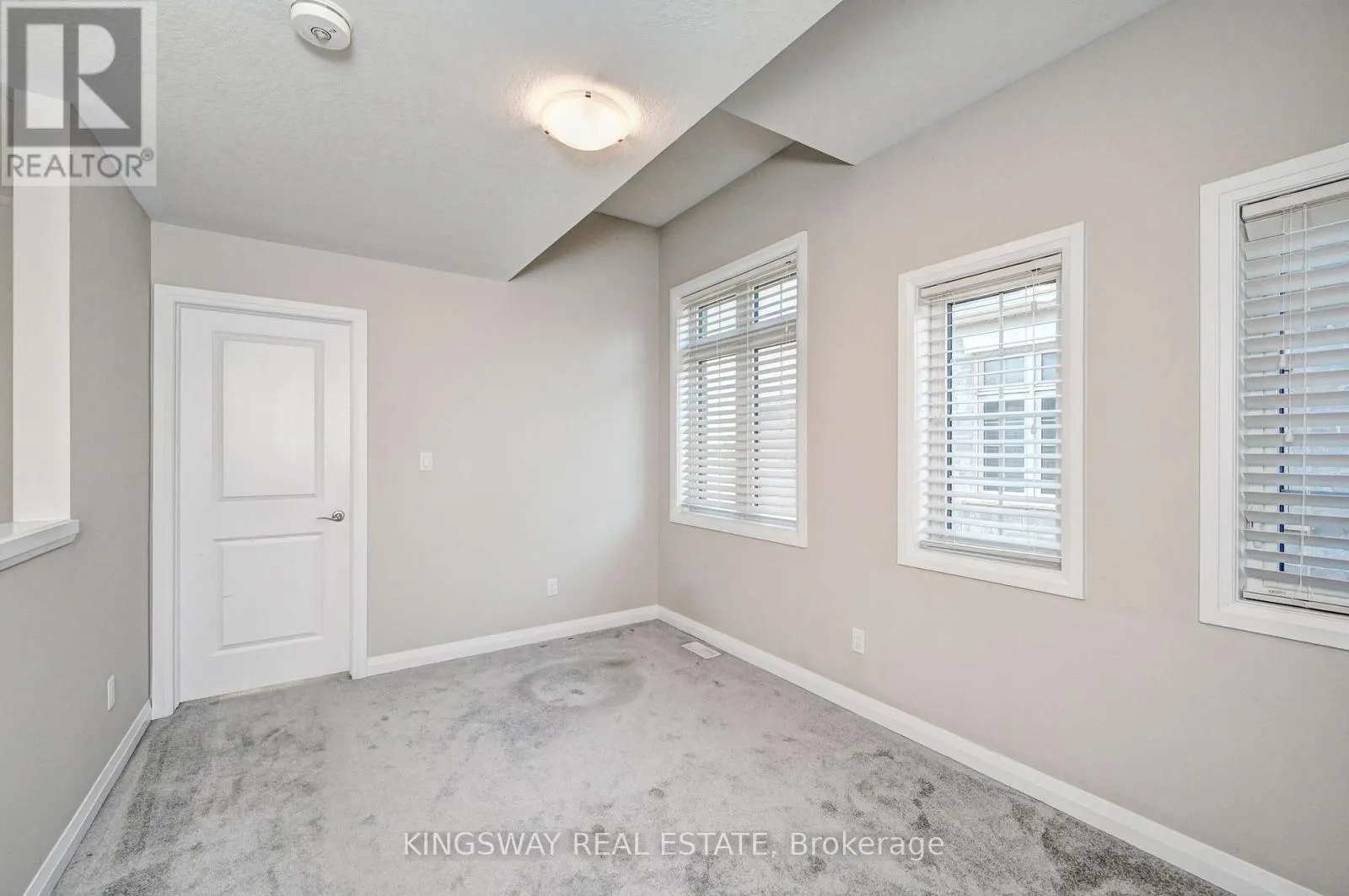 86 MONARCH WOODS DRIVE