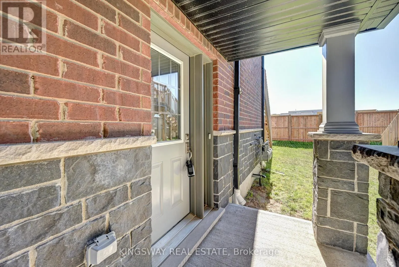 86 MONARCH WOODS DRIVE