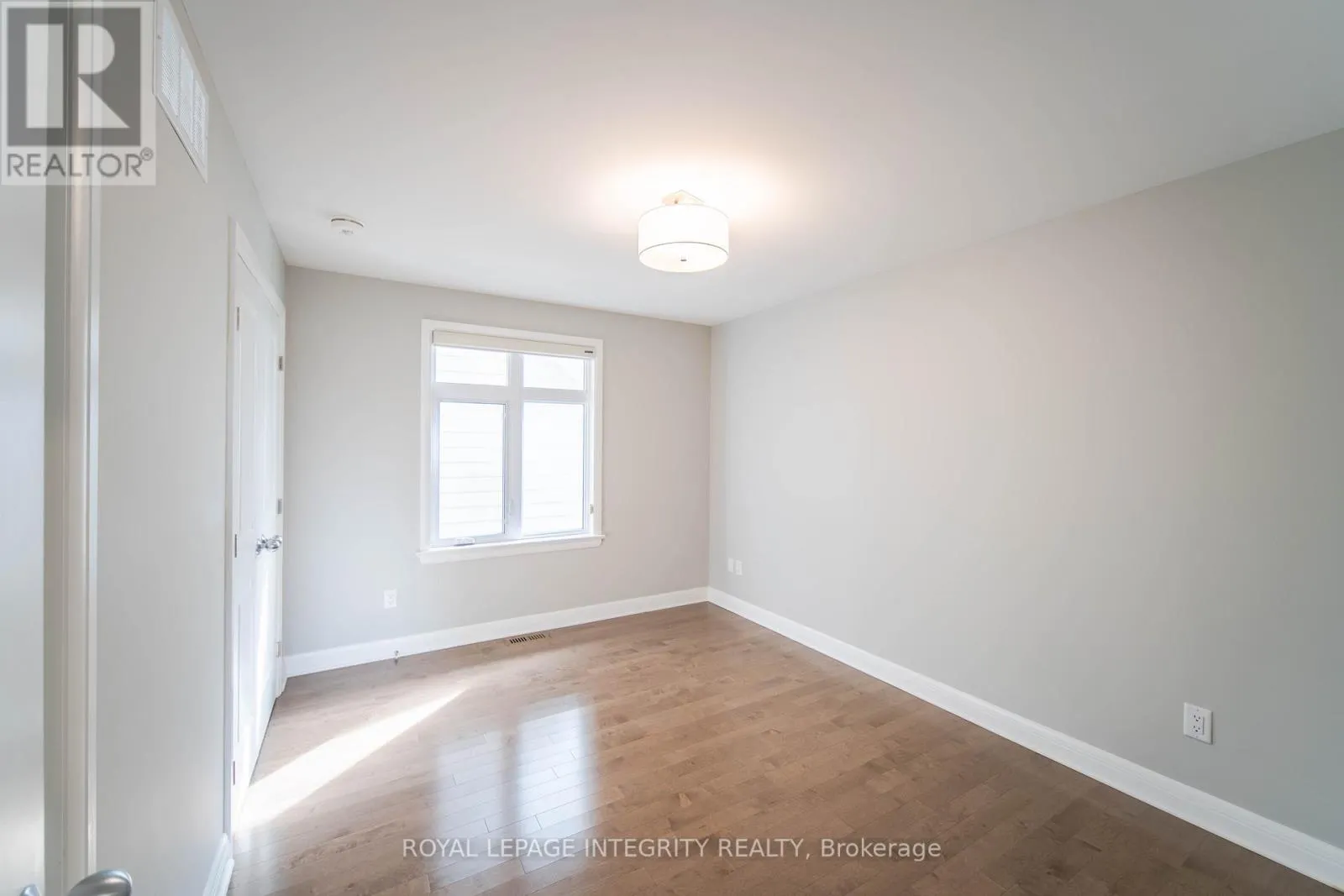 28 GREENSAND PLACE