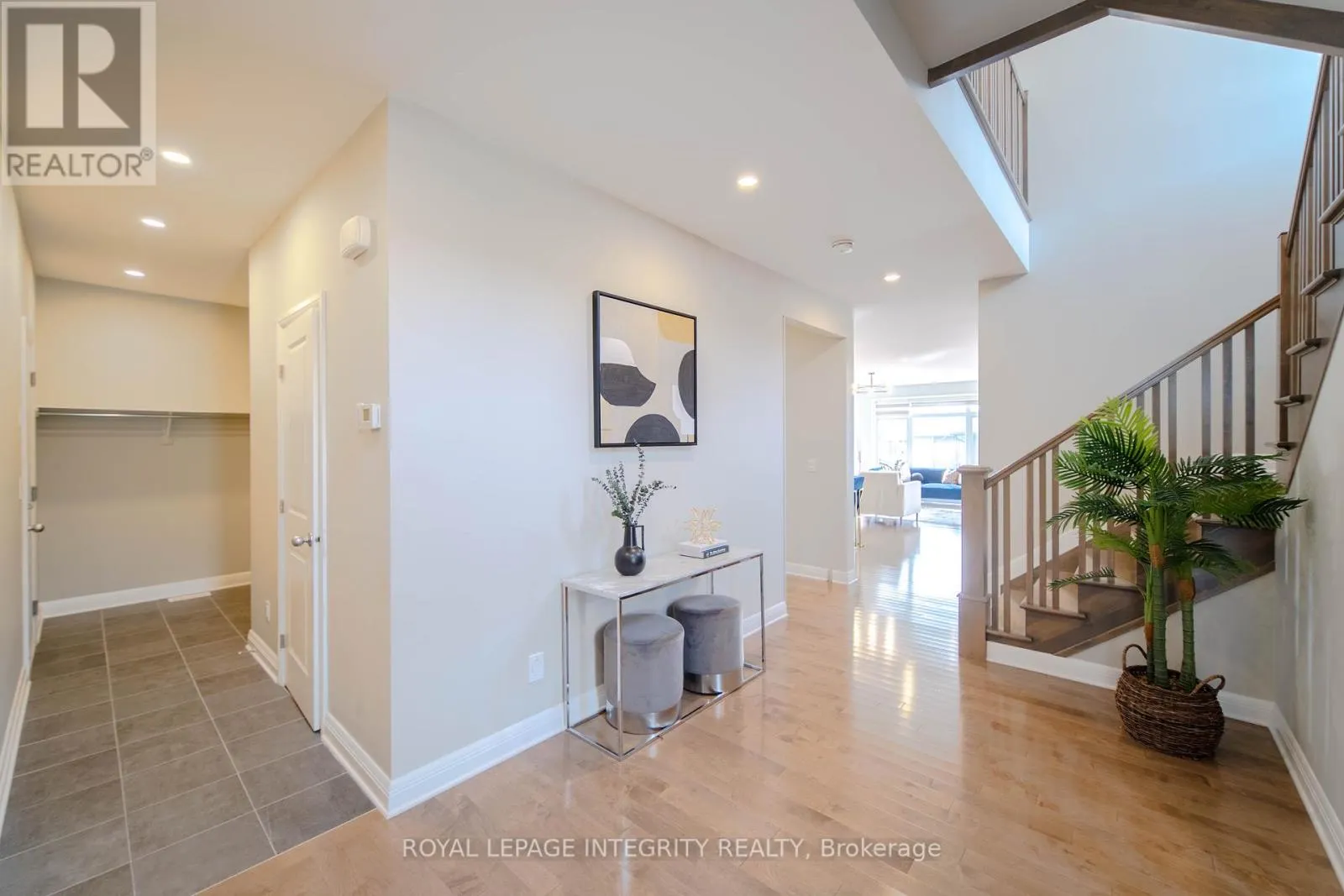28 GREENSAND PLACE