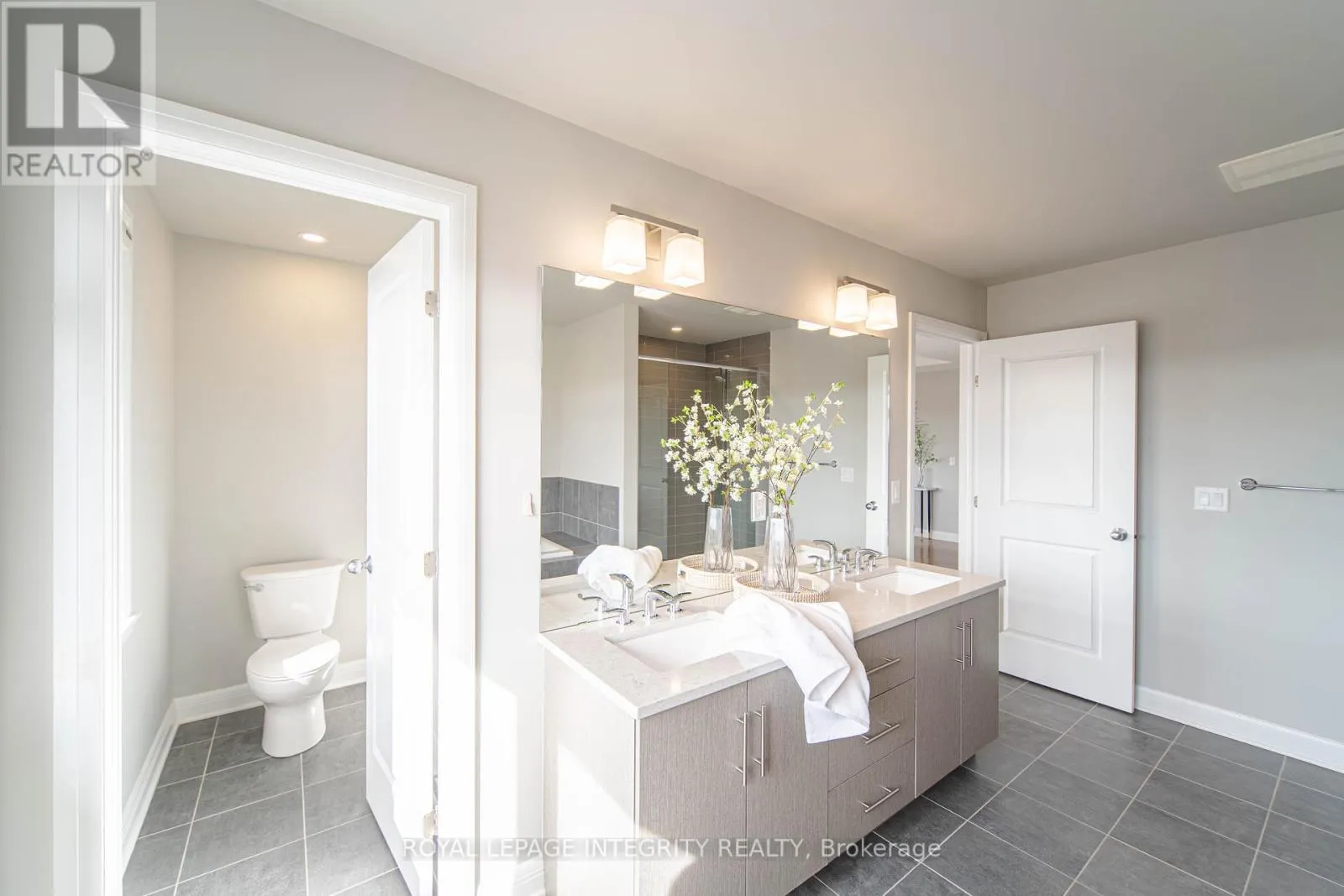 28 GREENSAND PLACE