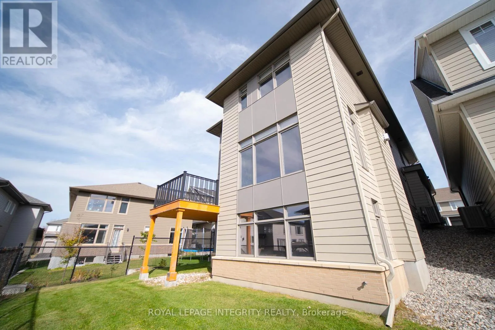 28 GREENSAND PLACE