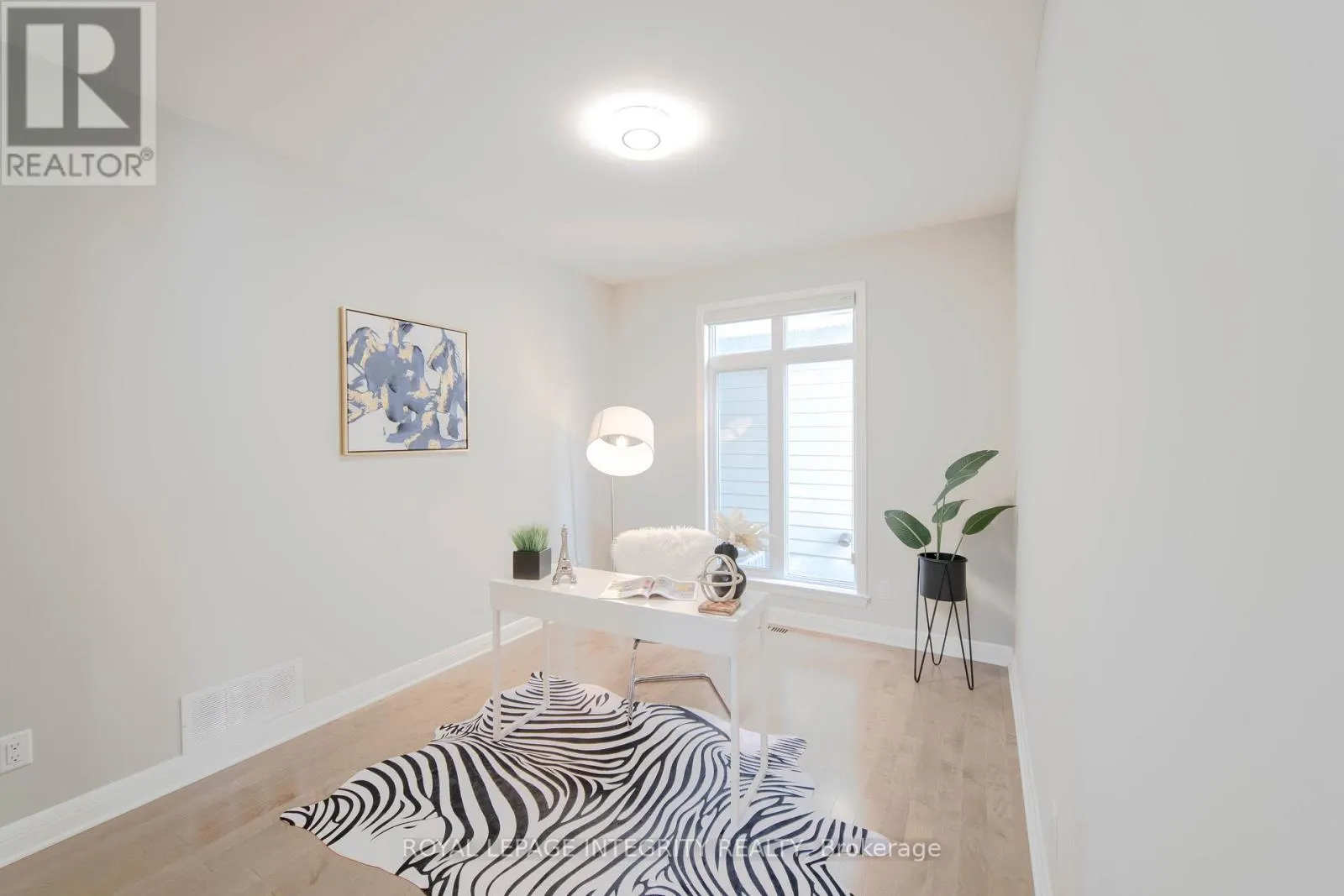 28 GREENSAND PLACE