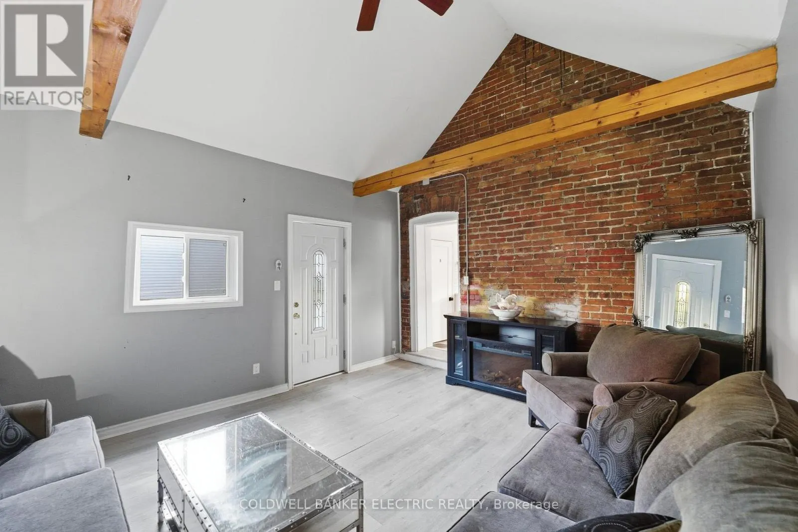 123 WEST STREET