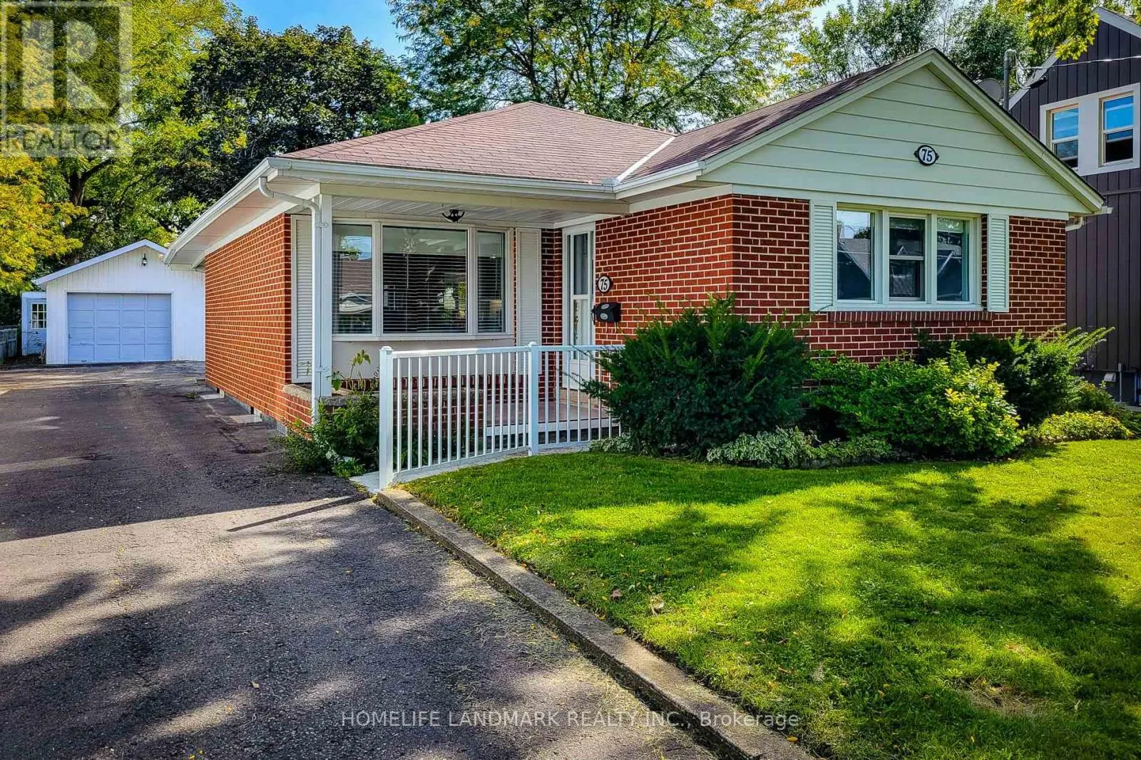 75 BAYVIEW DRIVE