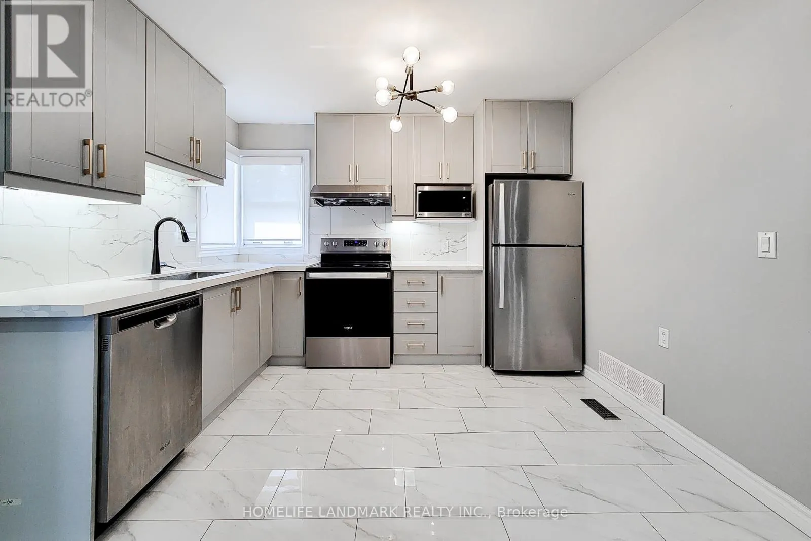 UPPER - 75 BAYVIEW DRIVE