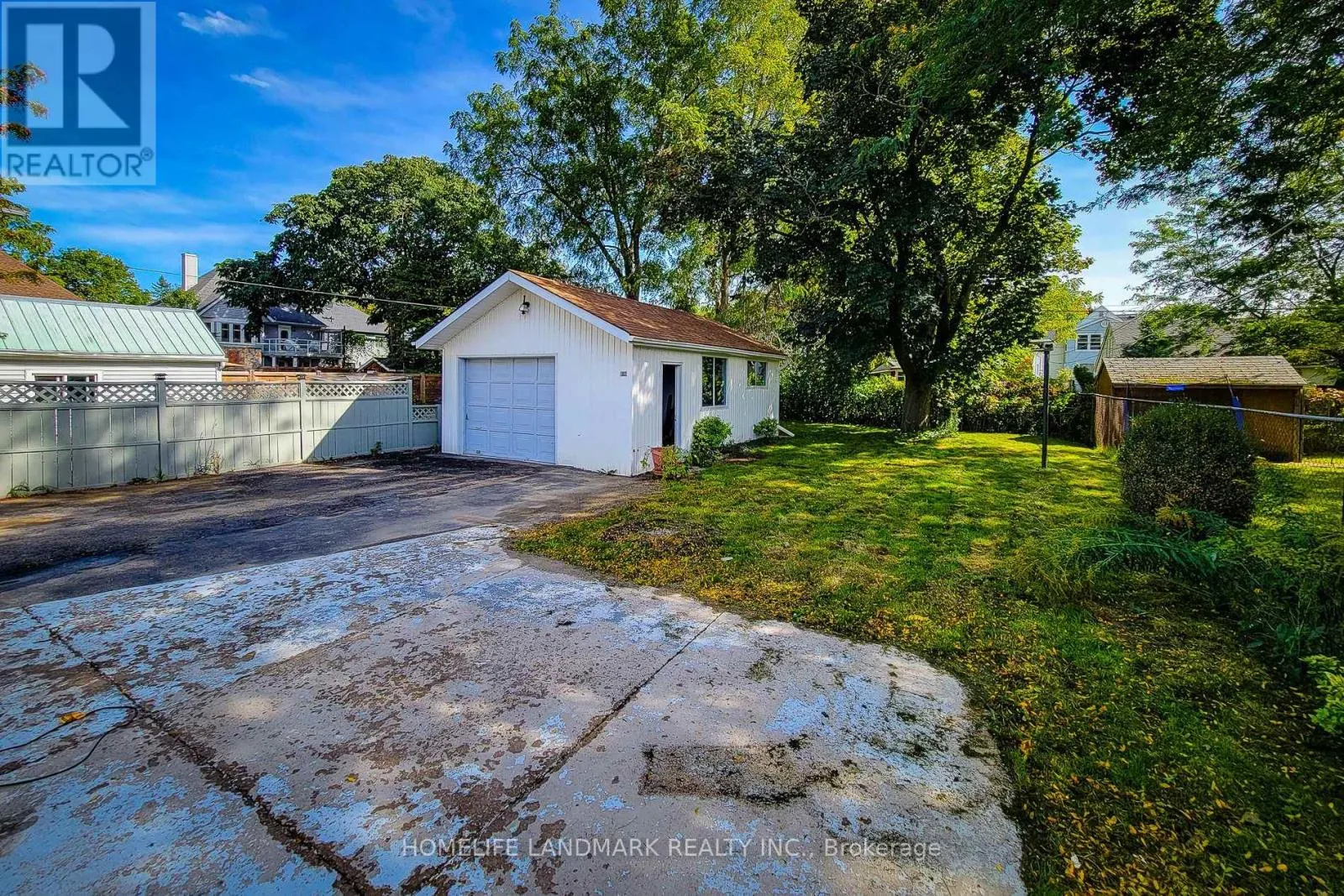 UPPER - 75 BAYVIEW DRIVE