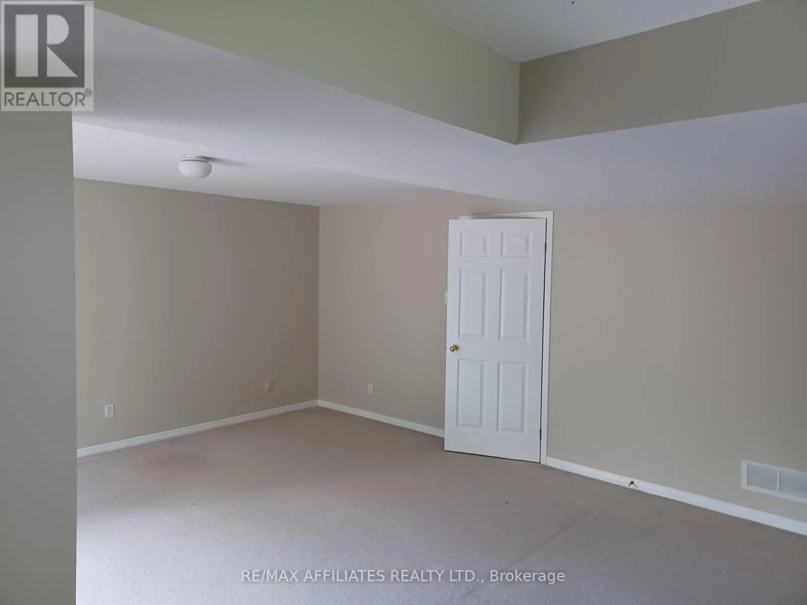 37 BANCHORY CRESCENT