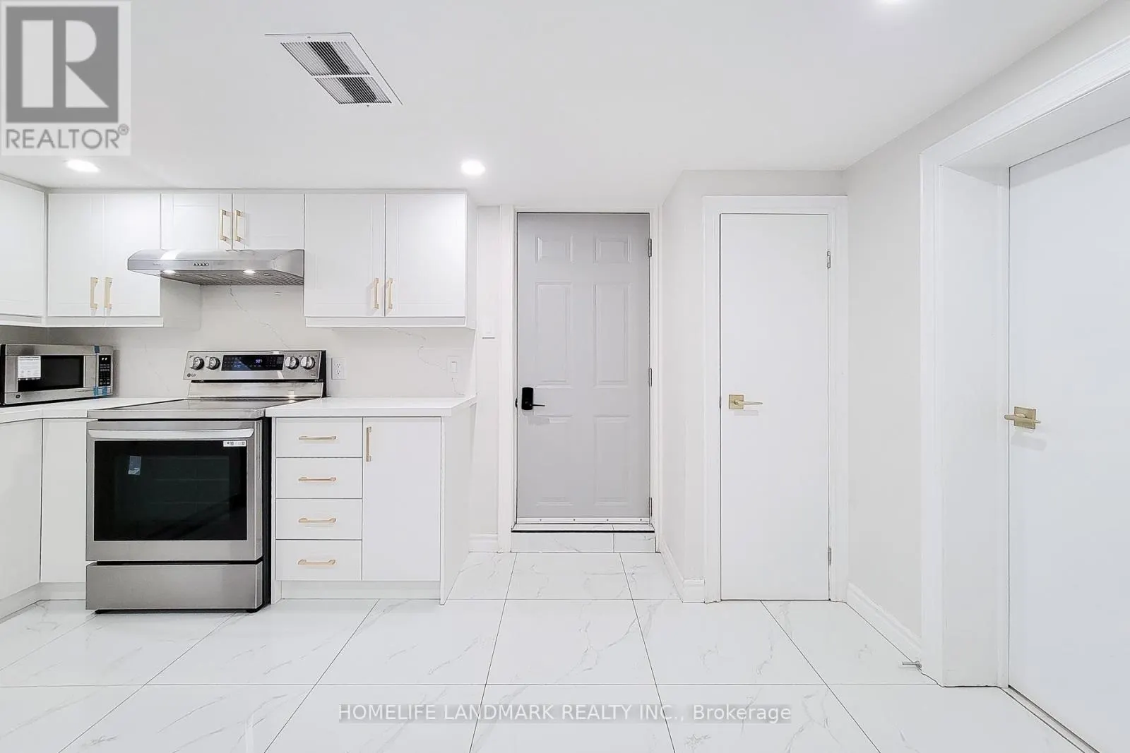 LOWER - 75 BAYVIEW DRIVE