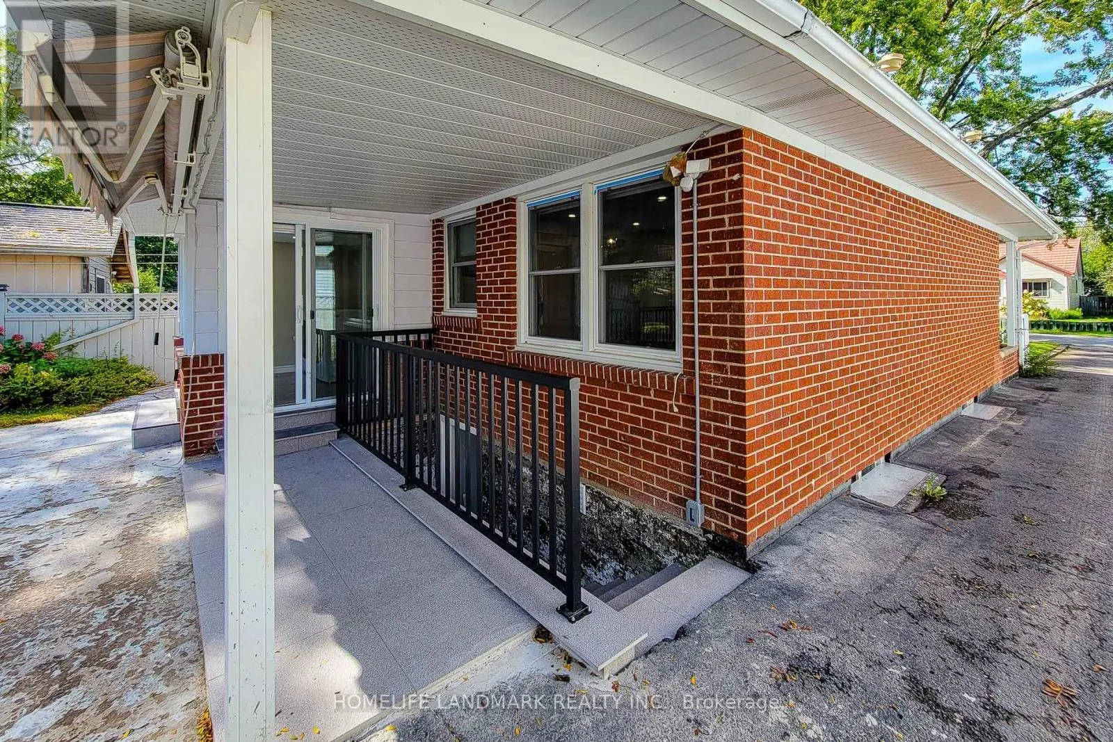 LOWER - 75 BAYVIEW DRIVE