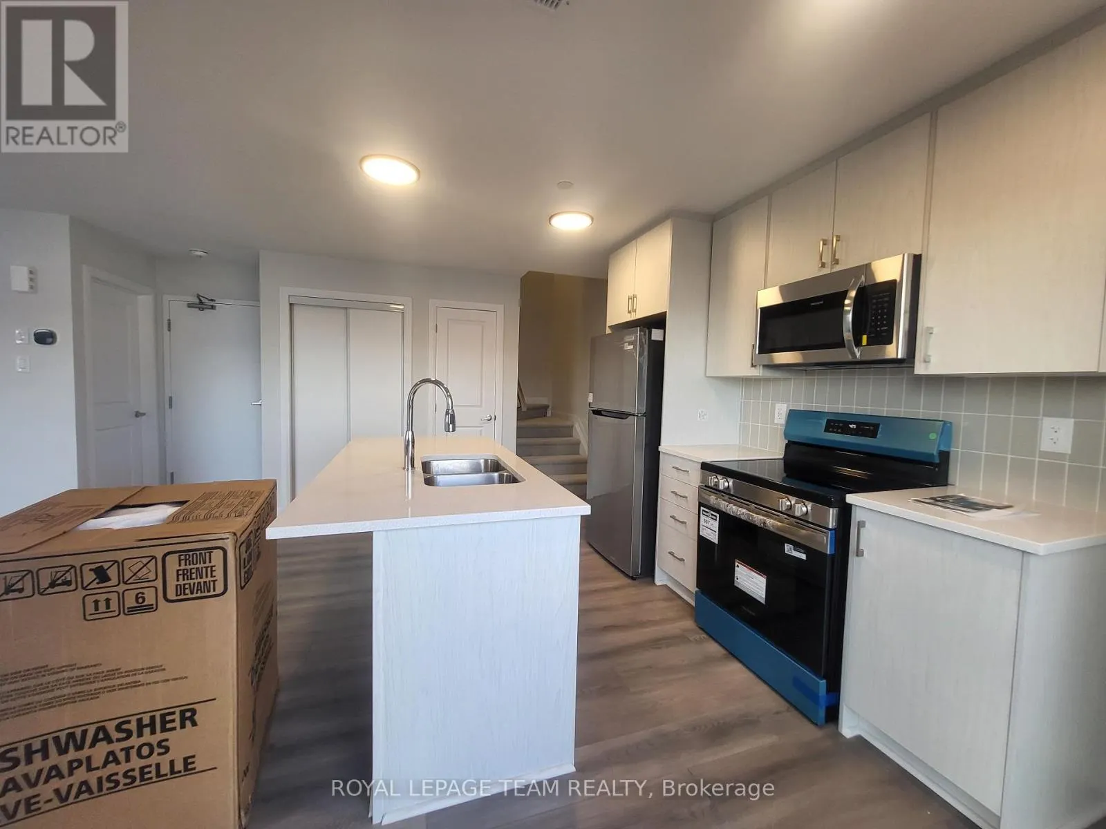 22 - 801 GLENROY GILBERT DRIVE