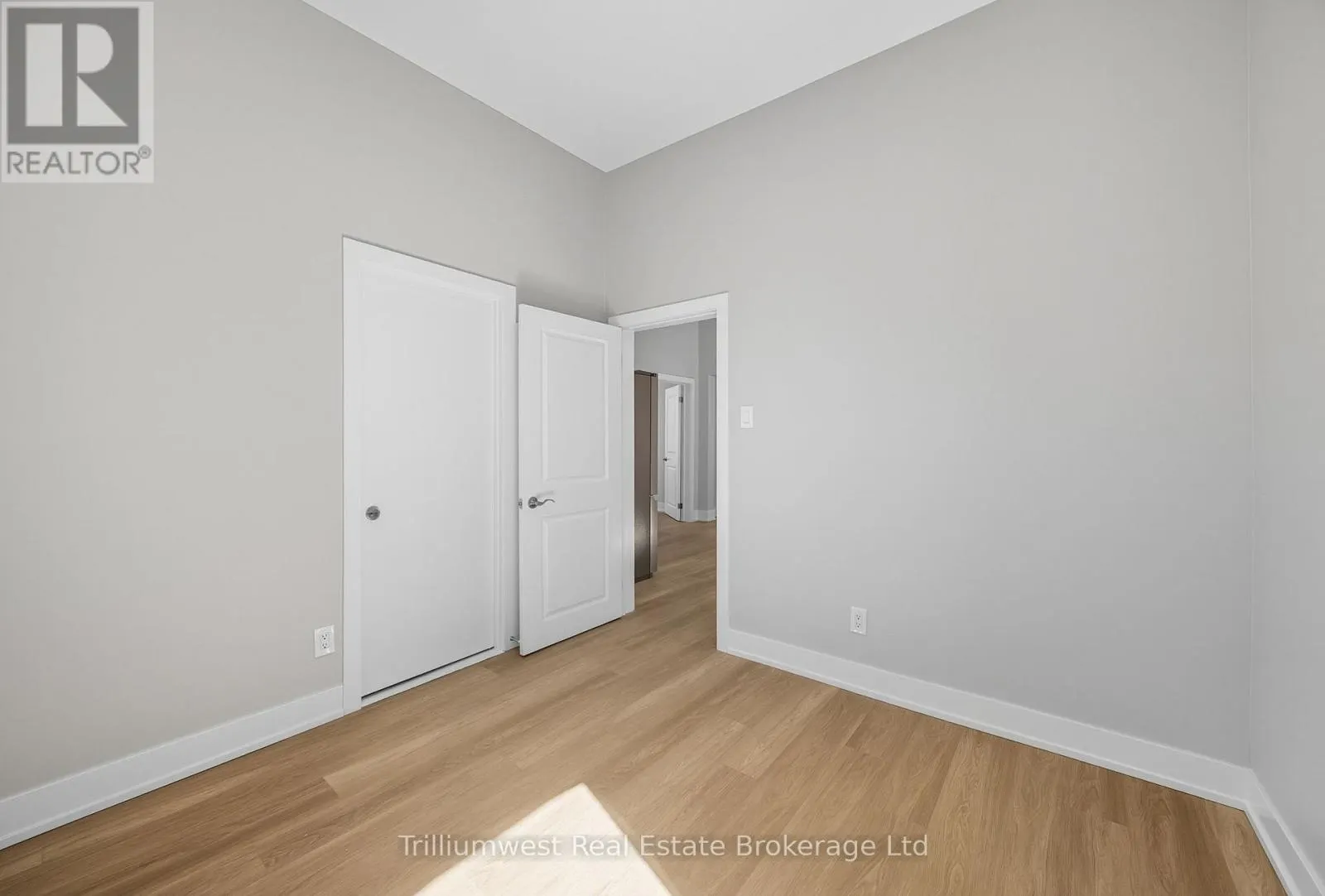 60 1/2 ST CATHARINE STREET