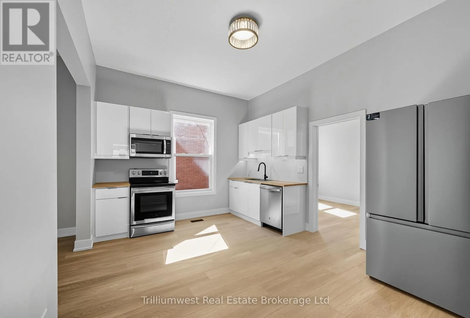 60 1/2 ST CATHARINE STREET