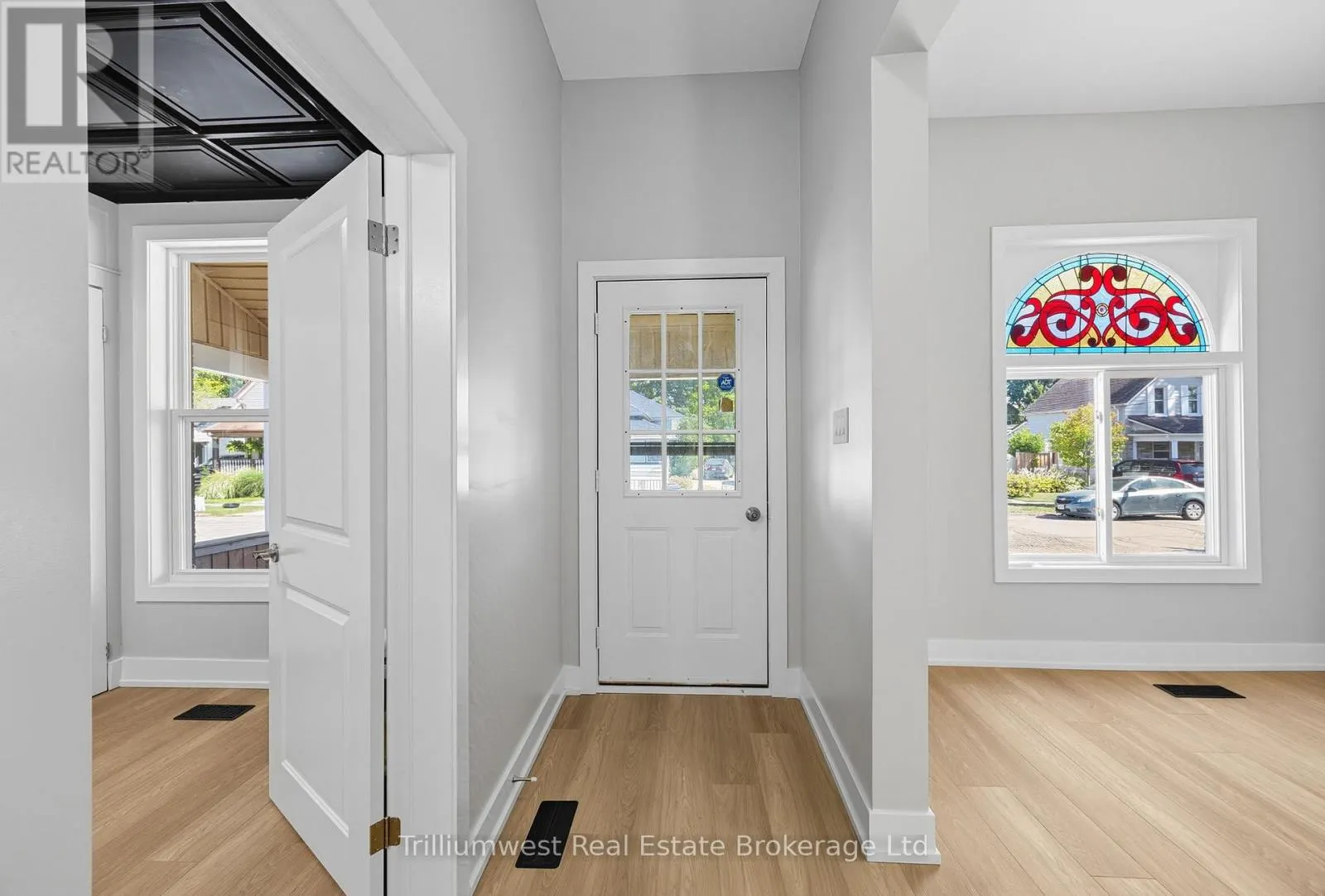 60 1/2 ST CATHARINE STREET