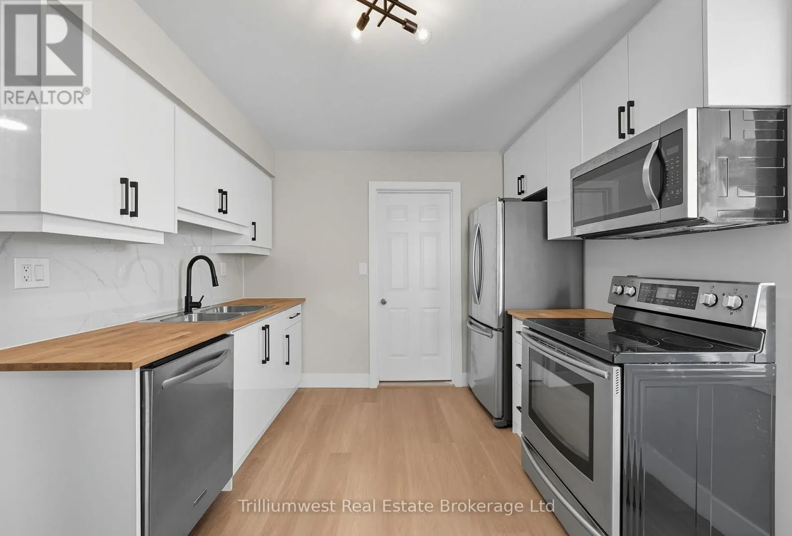 60 1/2 ST CATHARINE STREET