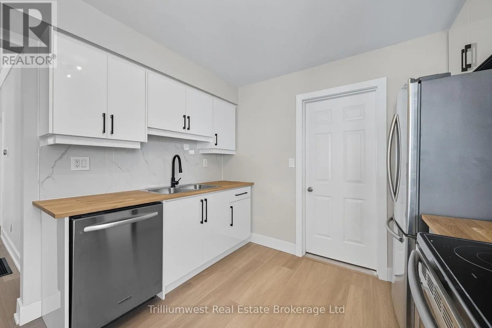 60 1/2 ST CATHARINE STREET