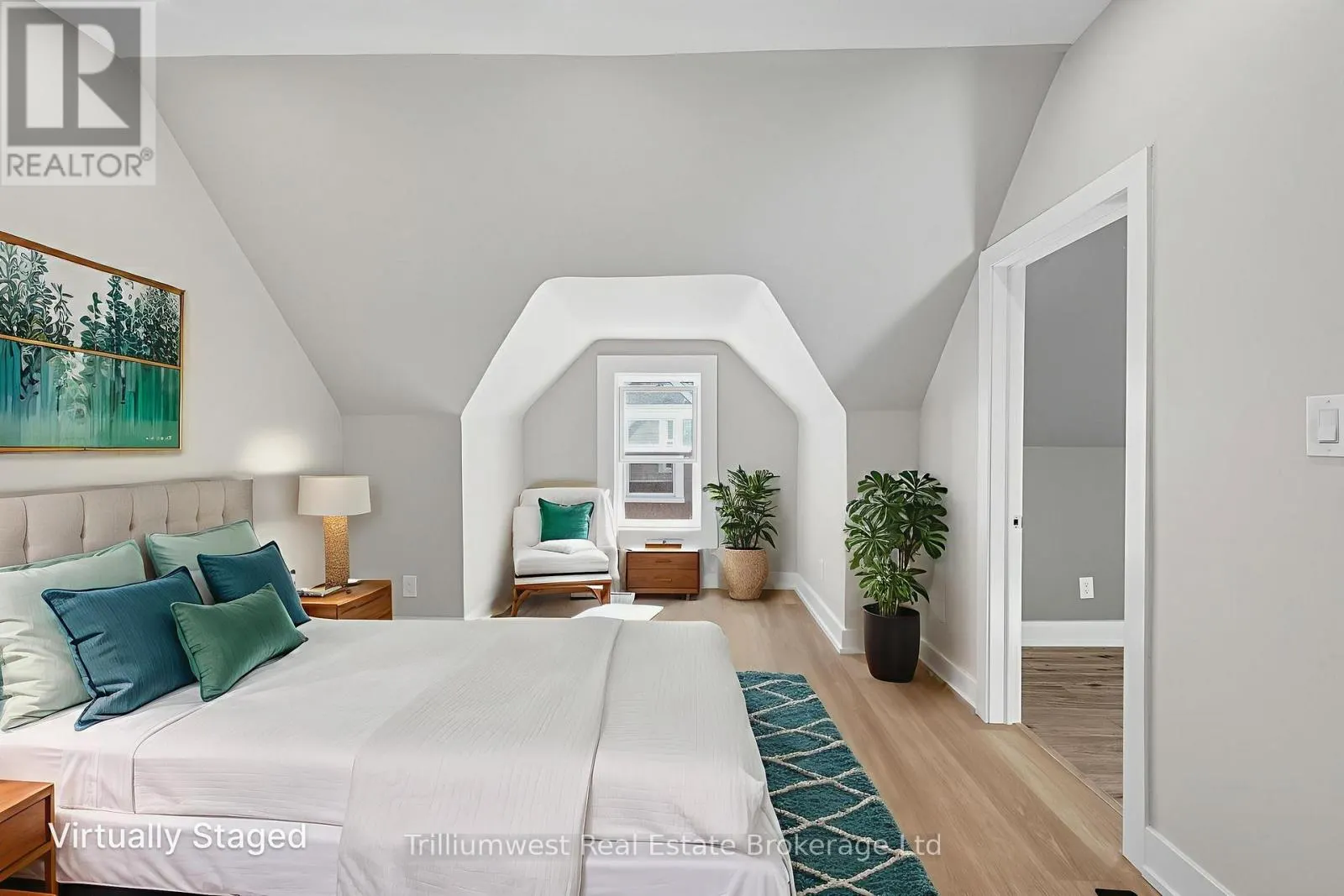 60 1/2 ST CATHARINE STREET