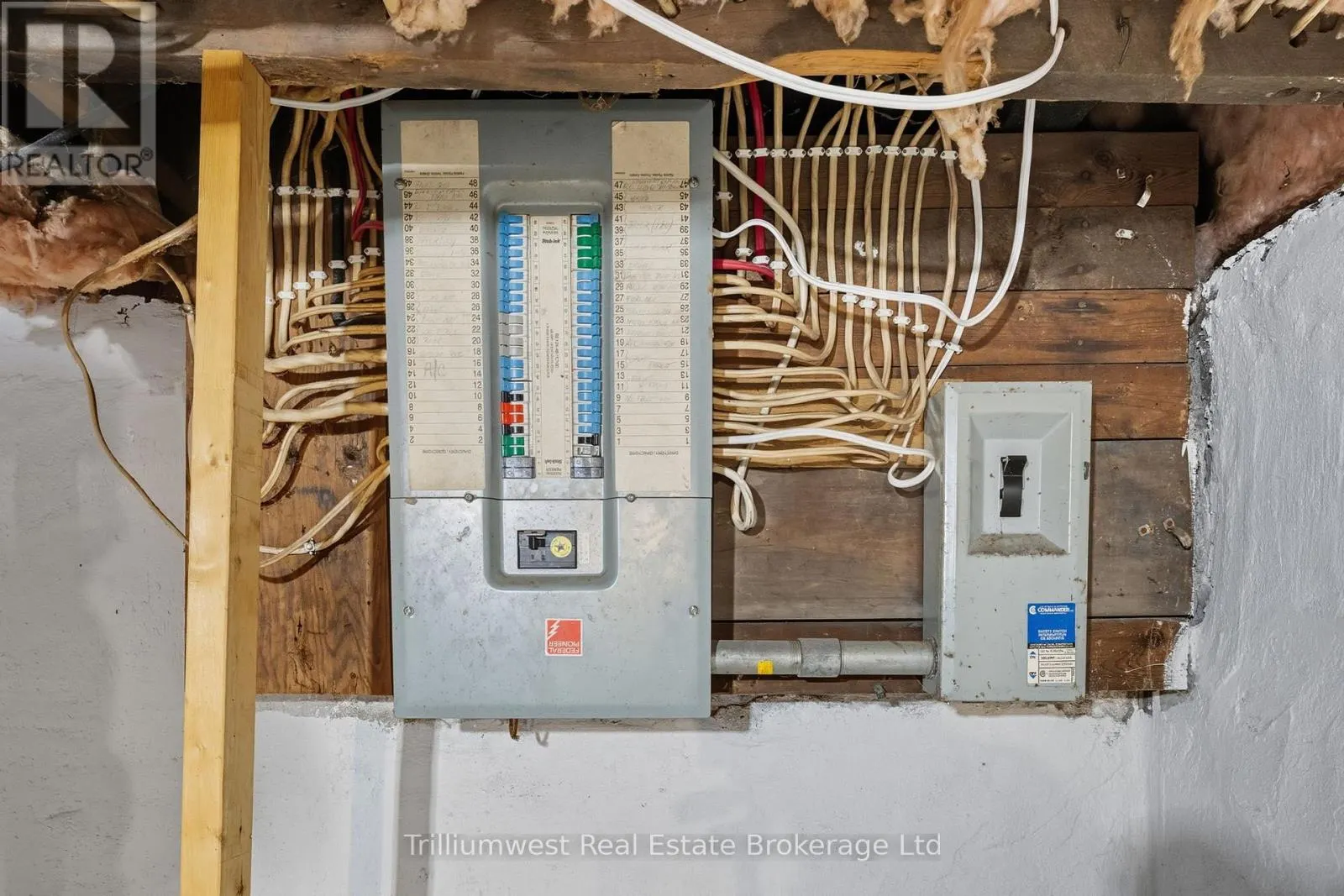 60 1/2 ST CATHARINE STREET